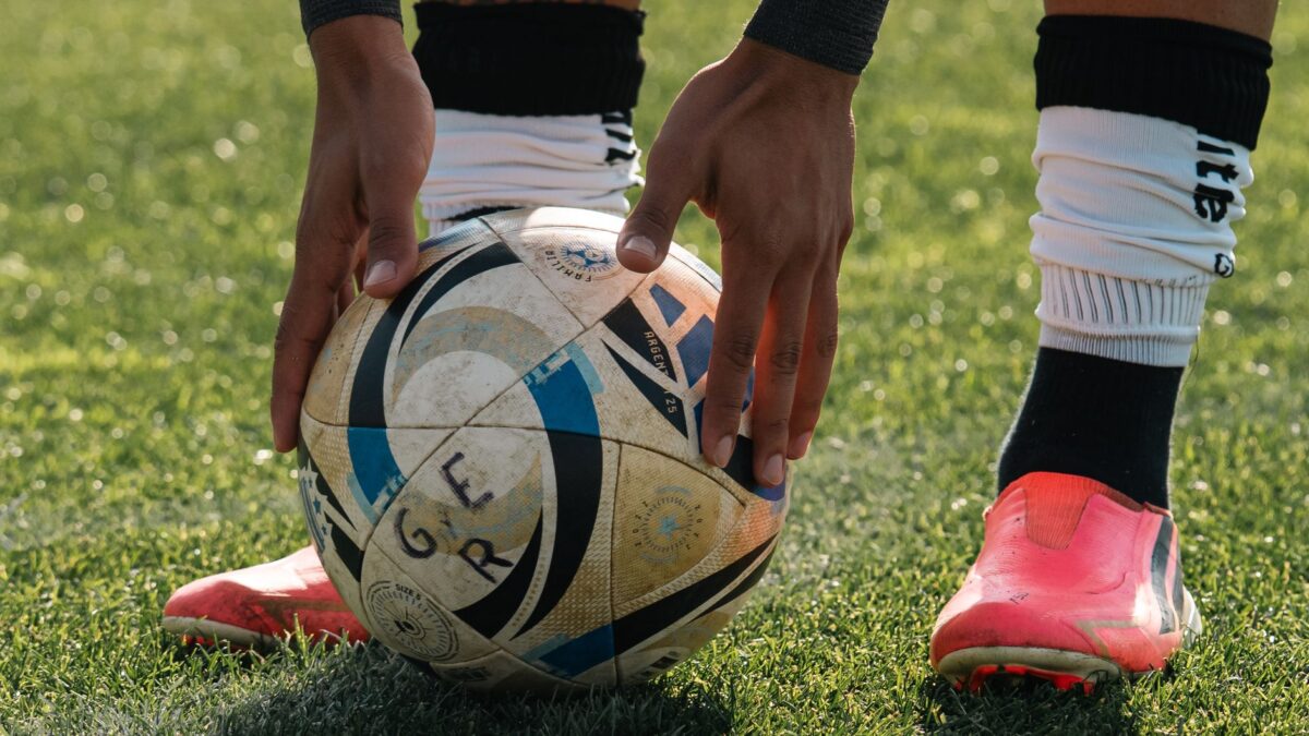 chaussures foot comparatif vitesse contrôle